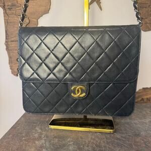 Chanel Vintage Black Lambskin Leather Flap Bag Pre-Serial GHW